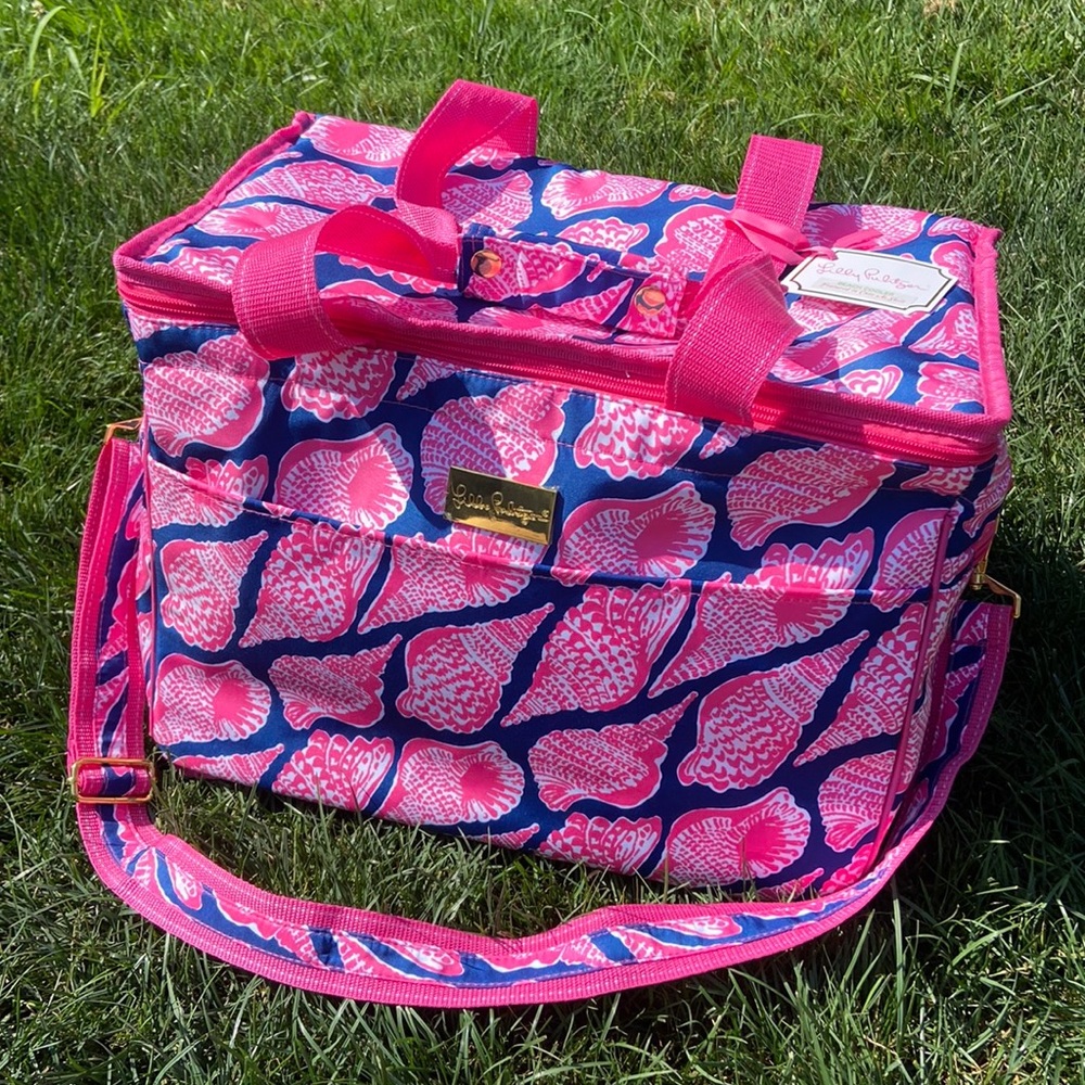 Lilly Pulitzer Pink and Navy Shell-Print Shoulder Cooler Bag NWOT